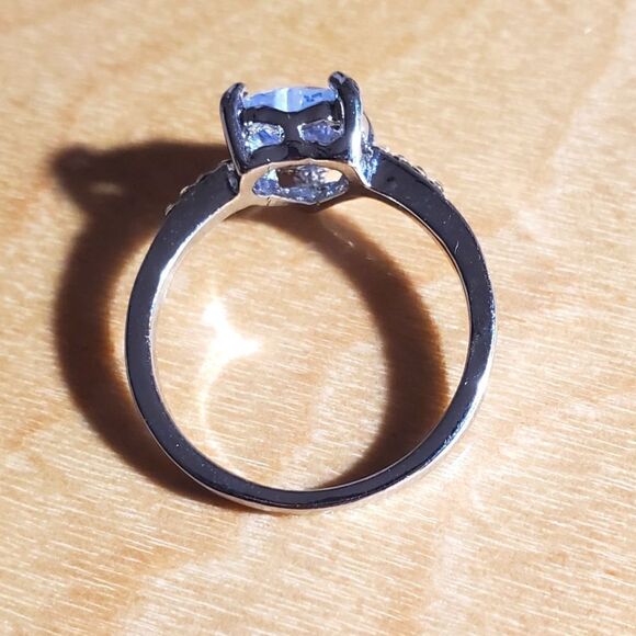 Elegant Heart Diamond White Baguette Diamonds on Ring Cocktail Ring 925 Silver - Picture 6 of 6